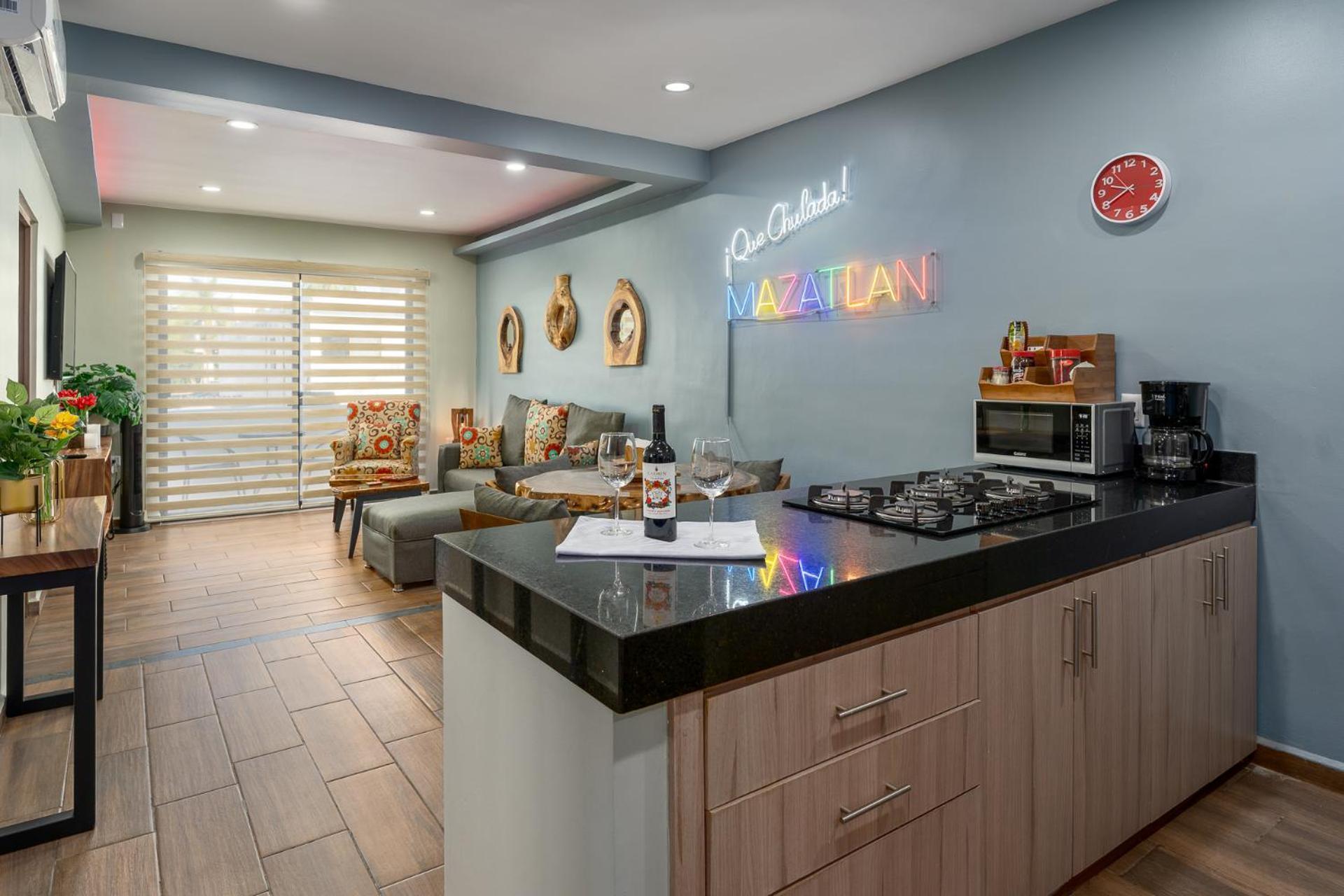 New & Comfy, 5 Star Area, Walk 2 Beach, Pool, Views, King Bed Mazatlán Εξωτερικό φωτογραφία